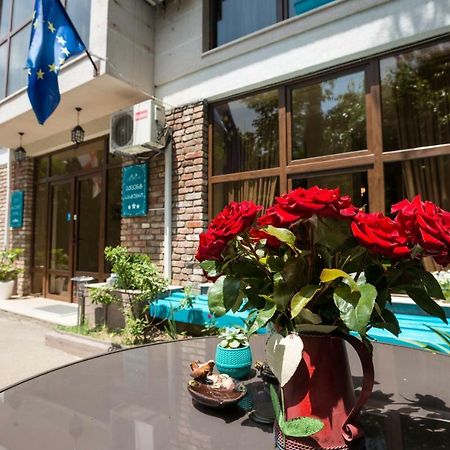 Accent Hotel Тбилиси Екстериор снимка