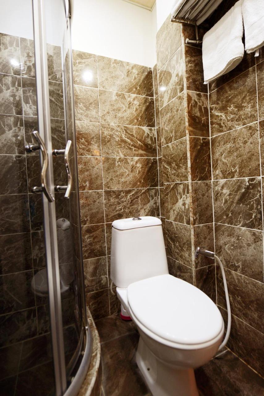 Accent Hotel Тбилиси Екстериор снимка
