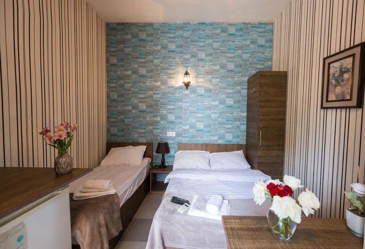 Accent Hotel Тбилиси Екстериор снимка
