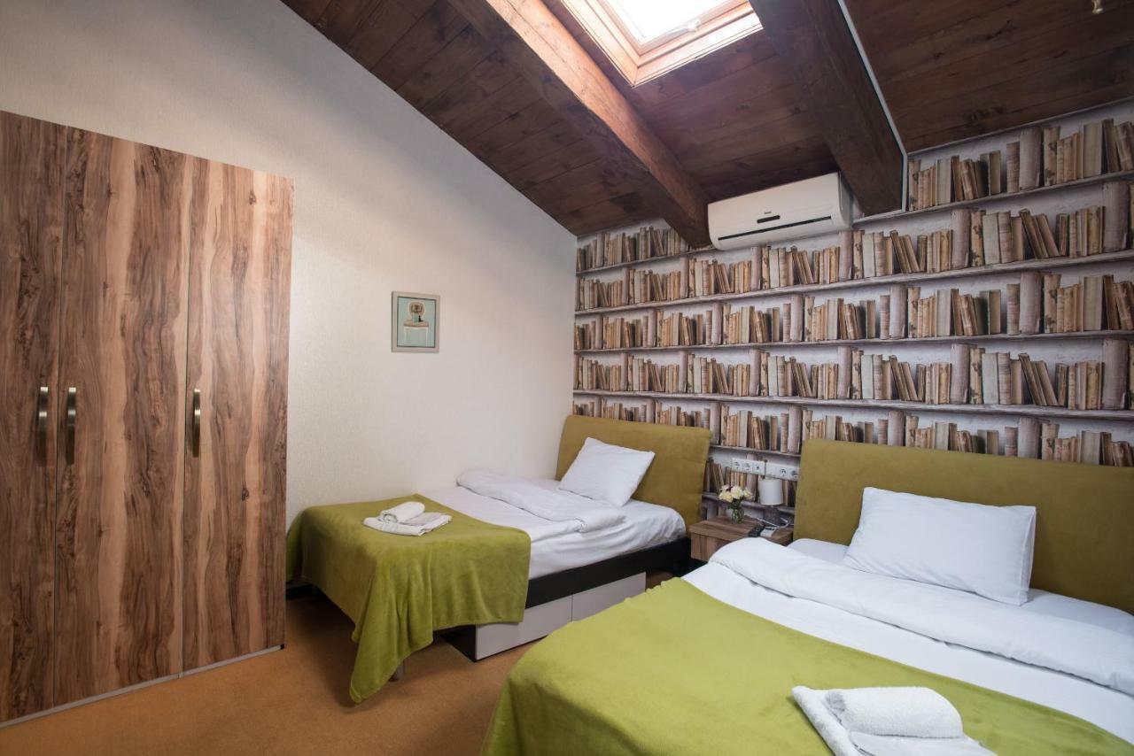 Accent Hotel Тбилиси Екстериор снимка