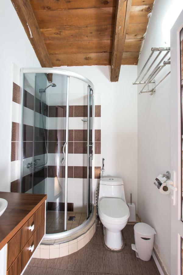 Accent Hotel Тбилиси Екстериор снимка