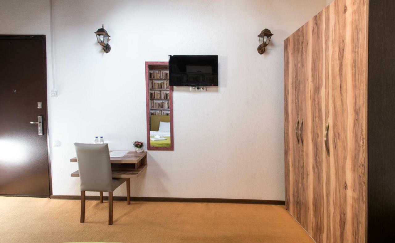 Accent Hotel Тбилиси Екстериор снимка