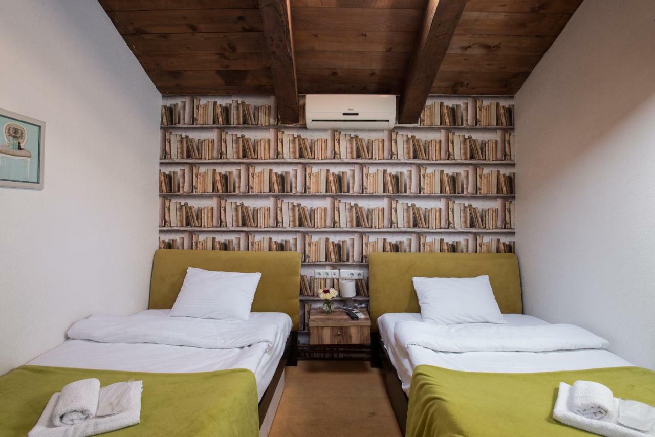 Accent Hotel Тбилиси Екстериор снимка