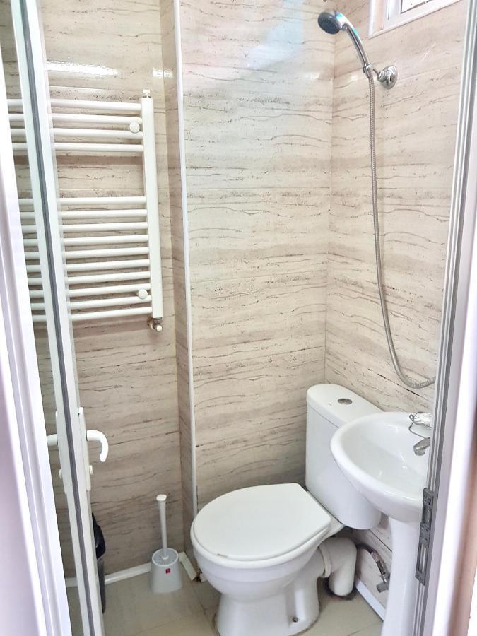 Accent Hotel Тбилиси Екстериор снимка