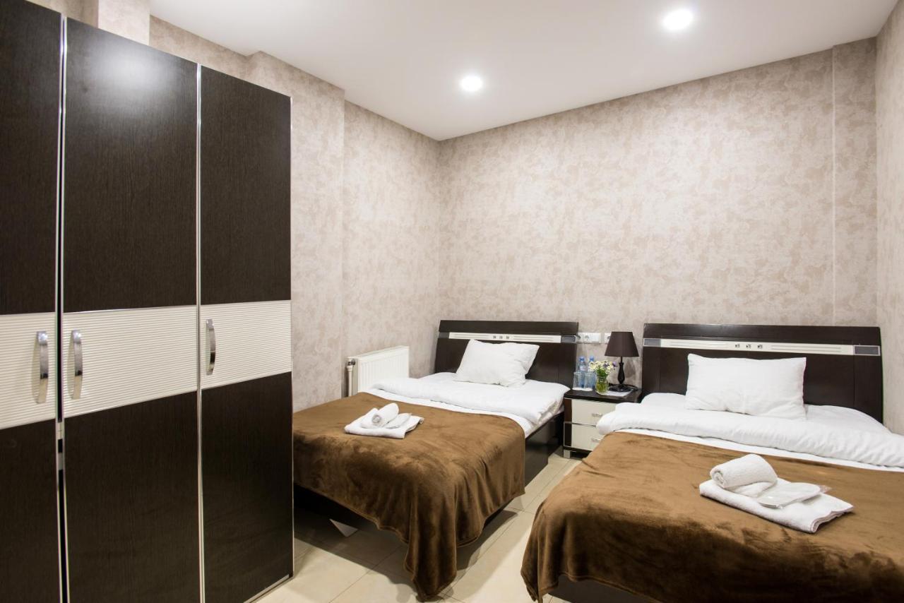 Accent Hotel Тбилиси Екстериор снимка