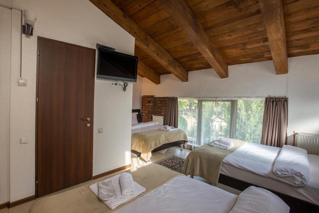 Accent Hotel Тбилиси Екстериор снимка
